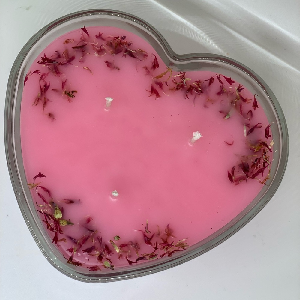 3 wick heart shaped candle.